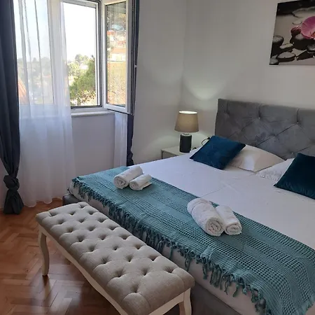 La Petite Maison Сasa de vacaciones