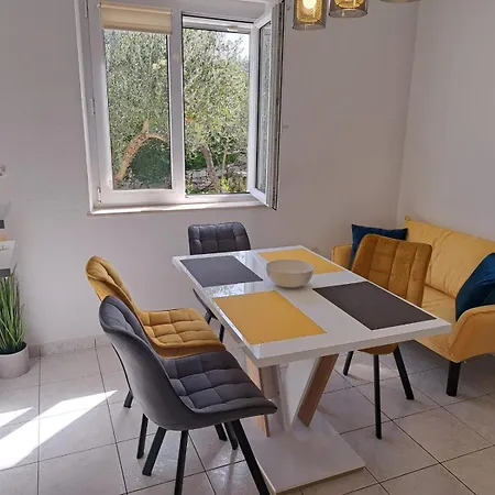 Сasa de vacaciones La Petite Maison *