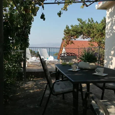Сasa de vacaciones La Petite Maison
