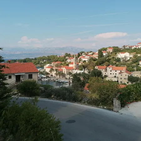 La Petite Maison Сasa de vacaciones Splitska