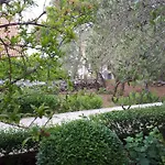 La Petite Maison Tatil Evi *